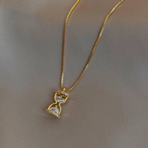 The Korean Gold Plated #Hourglass Pendant Necklace - Picture 6 of 7